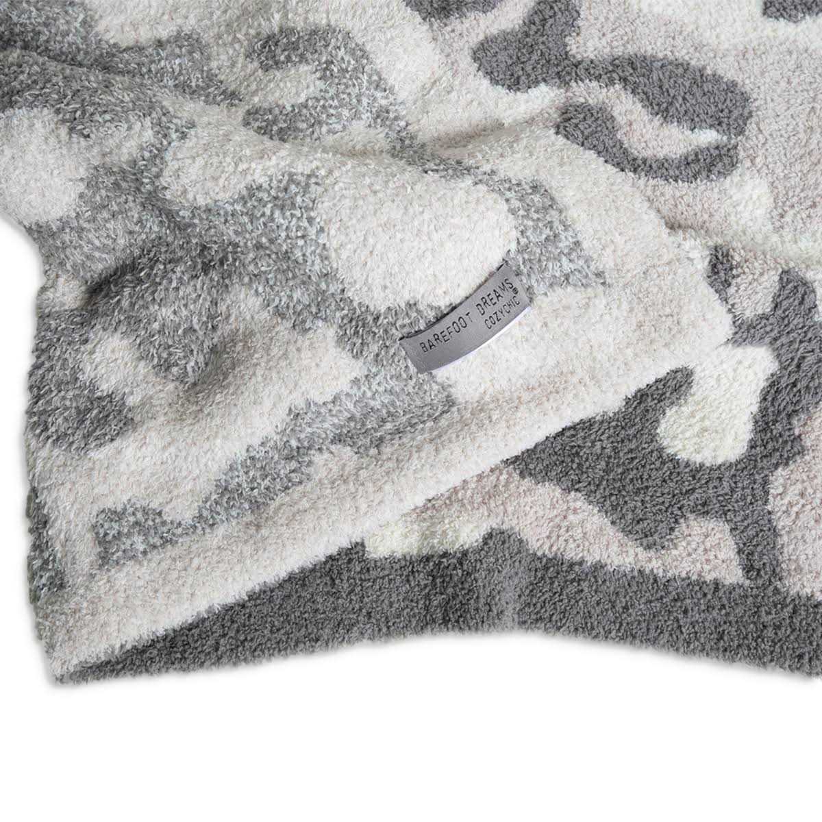 Barefoot Dreams CozyChic Camo Throw Blanket - Image 4